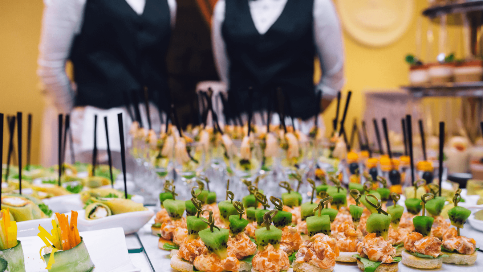 A platter of fish and vegetables